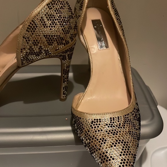 INC Ladies sz 9 1/2 Heels - Picture 4 of 5